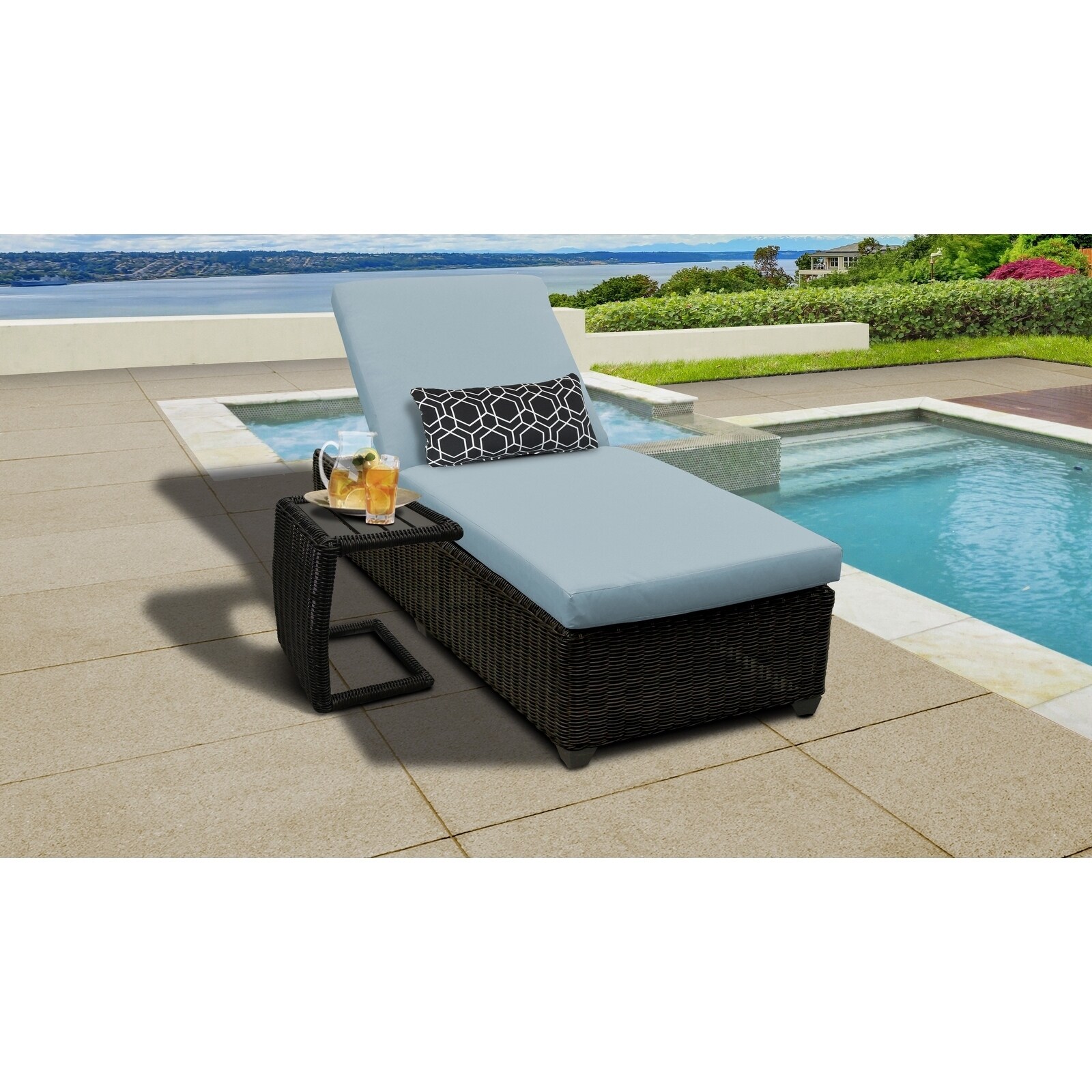 Venice Chaise Outdoor Wicker Patio Furniture With Side Table