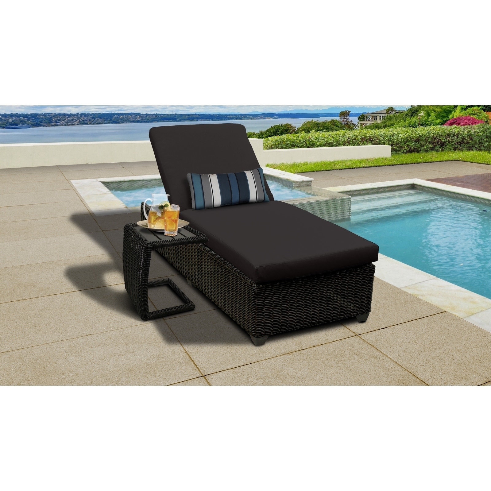 Venice Chaise Outdoor Wicker Patio Furniture With Side Table
