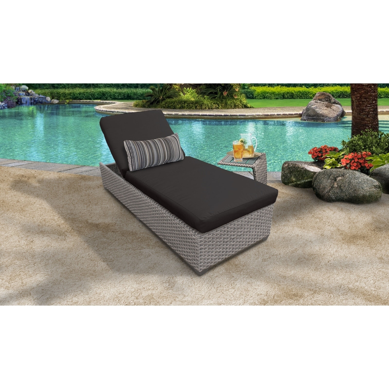 Florence Chaise Outdoor Furniture W/ Side Table