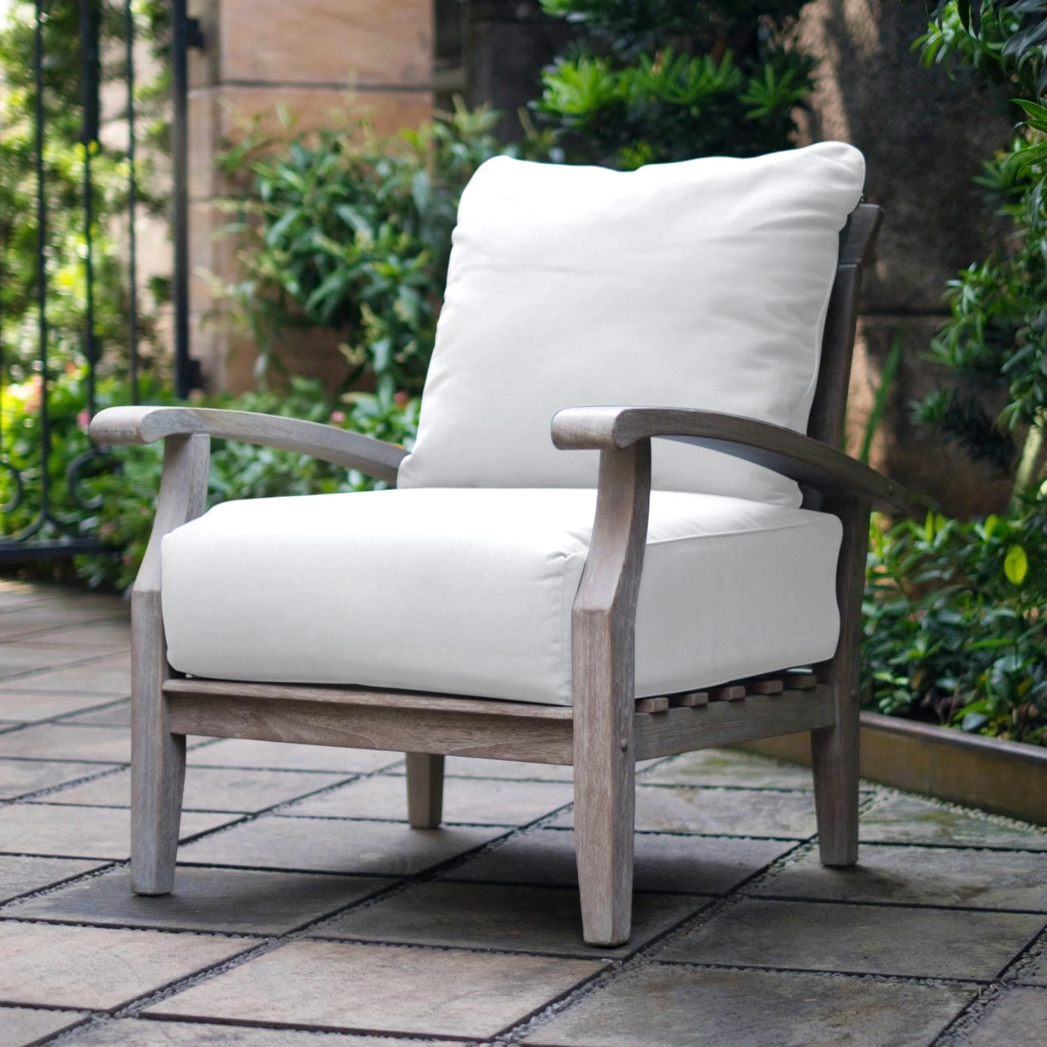 Cambridge Casual Leon Teak Patio Lounge Chair With Cushion