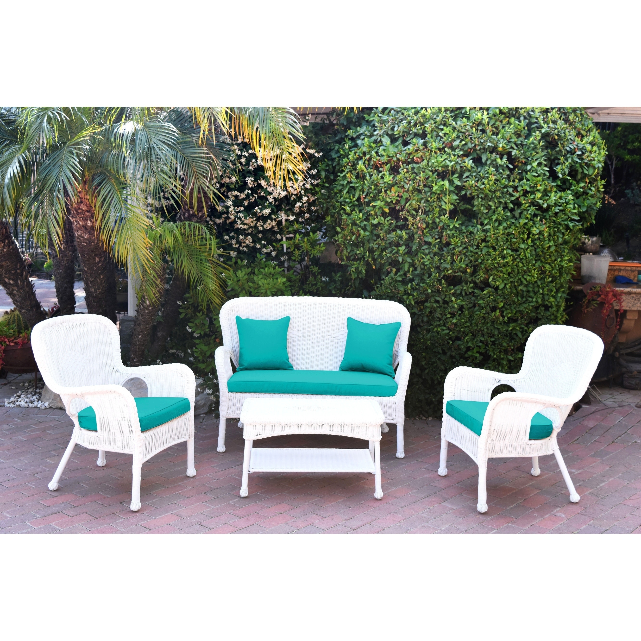 4pc Windsor White Wicker Conversation Set With Cushion
