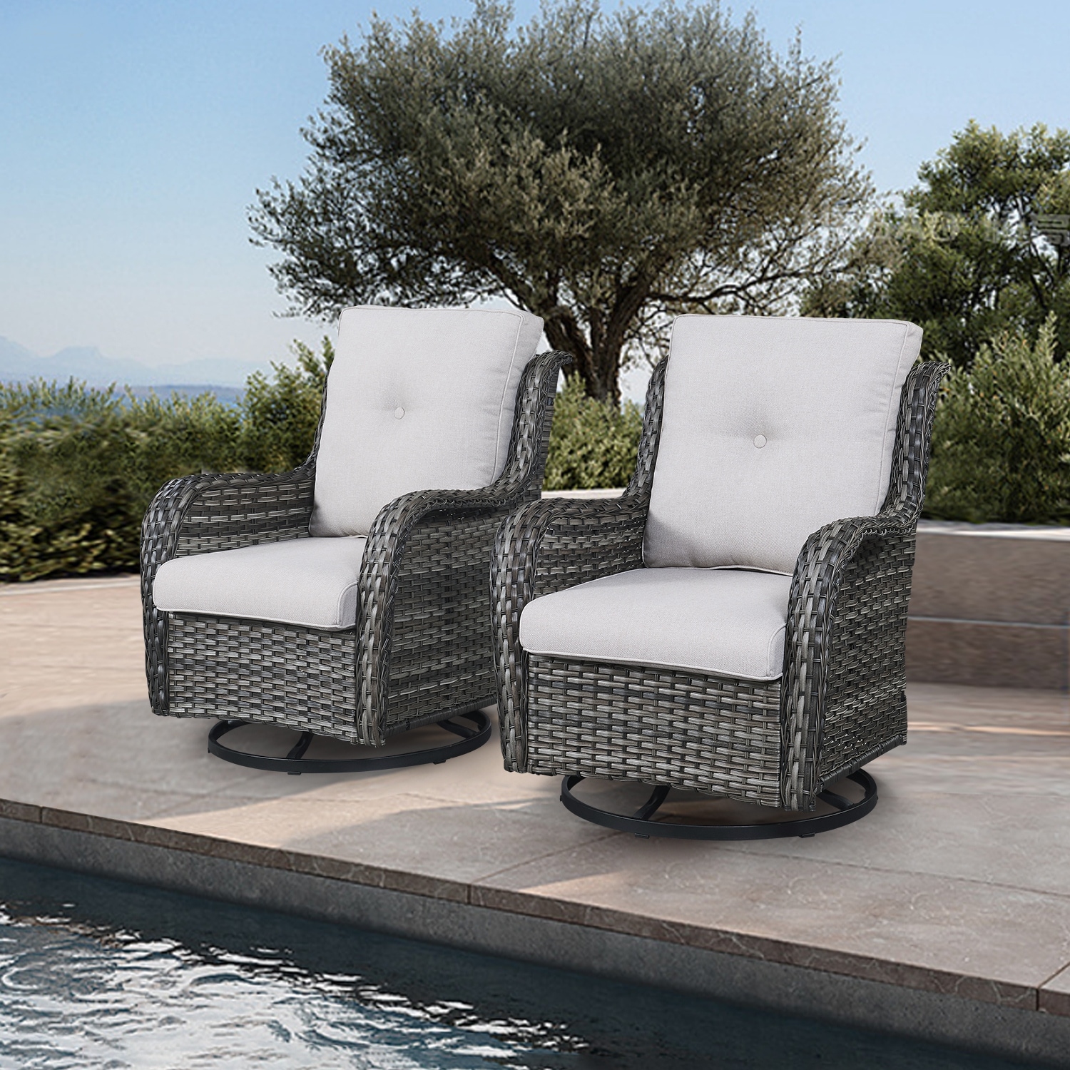 Outdoor 2-piece Wicker Swivel Chair Set Patio Furniture