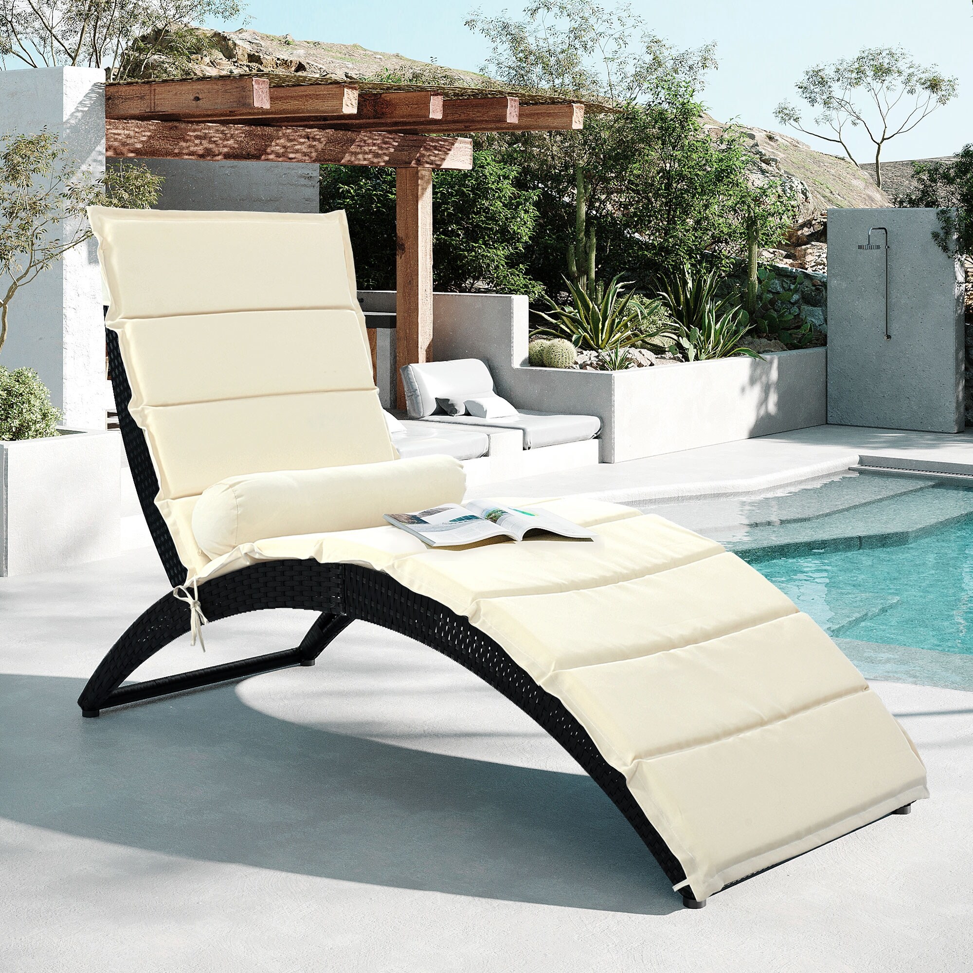 Patio Wicker Sun Lounger  Pe Rattan Foldable Chaise Lounger With Bolster Pillow (1 Sets)